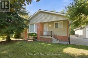 Aurora (Aurora Highlands) apartment for rent - 56 SEATON DRIVE