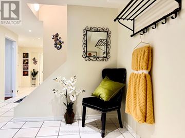 Vaughan (Vellore Village) townhouse for rent - BASEMENT - 5 AMERICA AVENUE Basement