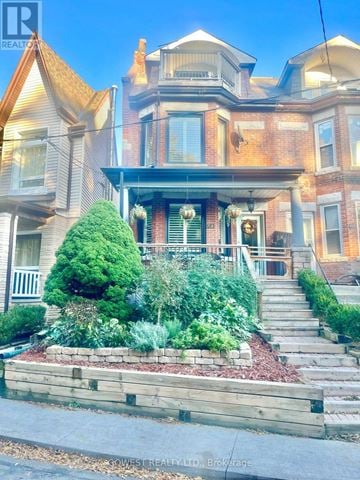 Toronto (Junction Area) triplex for rent - # 3 - 487 INDIAN GROVE # 3