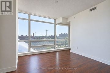 Toronto (South Parkdale) condo for rent - 712 - 20 JOE SHUSTER WAY 712