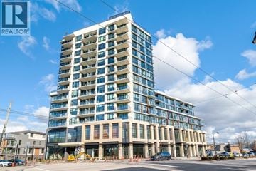 Vancouver apartment for rent - A tall building with many windows is under construction.
