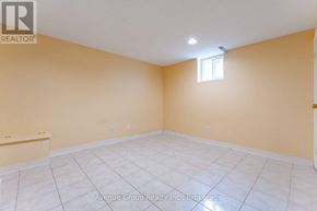 Toronto (Newtonbrook West) apartment for rent - LOWER - 82 CAINES AVENUE Lower