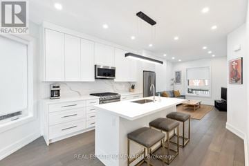 Toronto (Trinity-Bellwoods) duplex for rent - 6 HALTON STREET