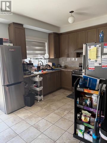 Brampton (Credit Valley) apartment for rent - 8 LANARK CIRCLE