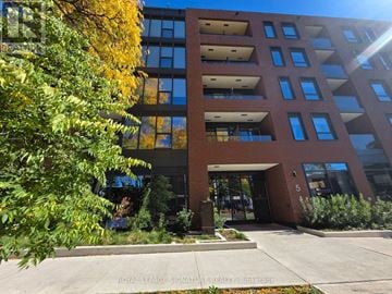 Toronto (Trinity-Bellwoods) condo for rent - A building with the number 5 on it is shown.