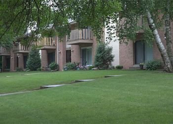 Landscaping with greenery 