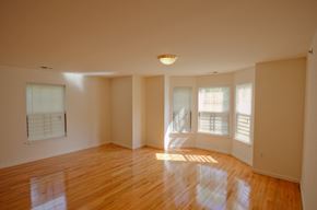 Newark apartment for rent - Living room area with hardwood floors