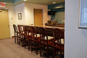 Cincinnati apartment for rent - Eat-In Kitchen Table In Clubhouse at Gramercy on Garfield, Cincinnati, OH