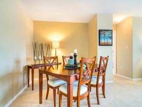 Lowell apartment for rent - Dining area at Creekside at Meadowbrook in Lowell, IN