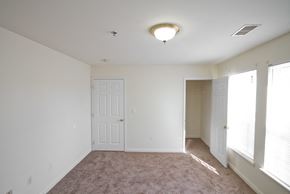 Somerset apartment for rent - Bedroom with carpeted floors
