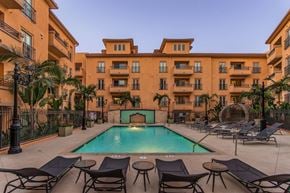 Los Angeles apartment for rent - the swimming pool at the resort at longboat key club