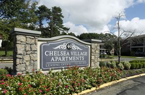 Matawan apartment for rent - the sign apartments entrance