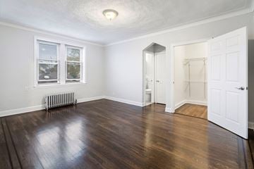 Hasbrouck Heights apartment for rent - an empty living room with wood floors and a closet