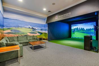 Virtual golf center