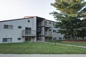Okemos apartment for rent - the building where the apartment is located