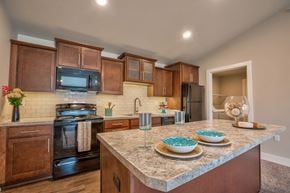 Lansing apartment for rent - Gourmet kitchen at Verndale Apartments in Lansing, MI 