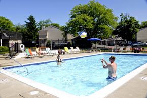 East Lansing townhouse for rent - East Lansing Apartments | Carriage Hill East Apartments and Townhomes