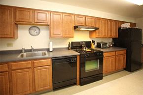 Hyannis apartment for rent - Cromwell Court Interior 5