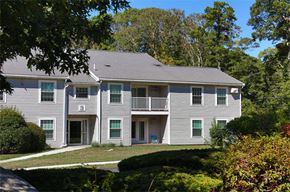 Brewster apartment for rent - King's Landing Exterior 3