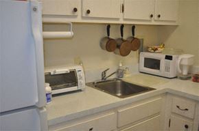 Melbourne apartment for rent - Trinity Towers East Interior 7