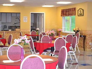 Community kitchen and dining space