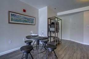 Manchester apartment for rent - Defined Dining Space at Carisbrooke at Manchester Apartments, Manchester, 03102