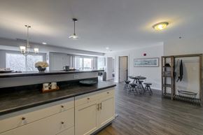 Manchester apartment for rent - Contemporary Kitchen Finishes at Carisbrooke at Manchester Apartments, Manchester, NH