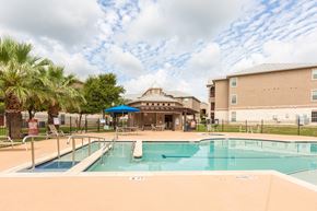 Converse apartment for rent - the swimming pool at our apartments