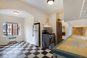 Denver apartment for rent - Avon Apartments in Denver, CO