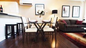 Ottawa apartment for rent - Open Concept Living and Dining Area