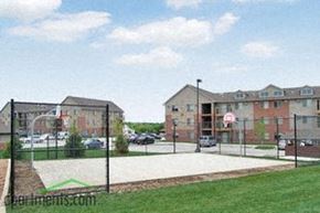 West Des Moines apartment for rent - CR Basketball Court