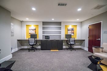 Cyber-café