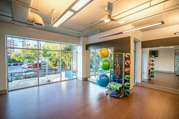 Flex rooms with fitness space for yoga, spin and pilates