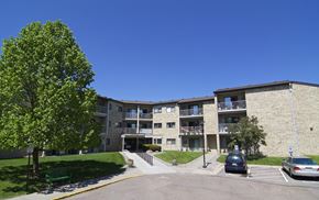 Chaska apartment for rent - Front of Waybury