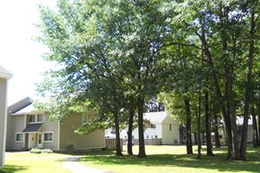 Burlington apartment for rent - Northgate Apartments - Buildings and Grounds