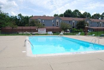 Pool access with large sundeck