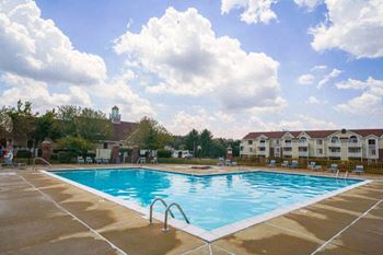 Resort-style pool with wi-fi