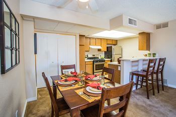 The vistas apartment homes dining room