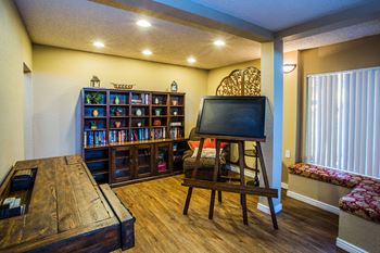 The vistas apartment homes resident library