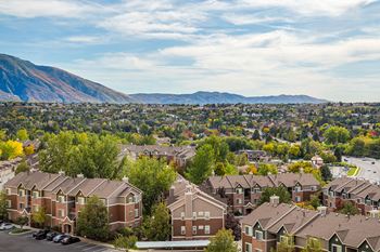 Pinnacle highland apartments with wasatch mountain views