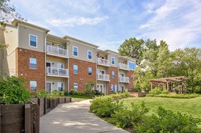 Willowick apartment for rent - Willoughbeach Terrace Senior Community