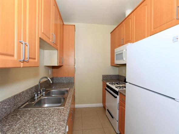 Los Angeles apartment for rent - kitchen