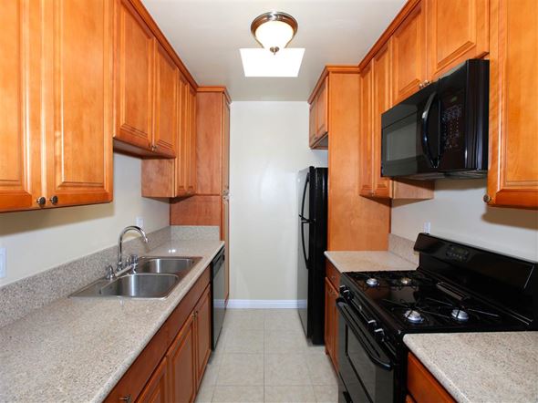 Los Angeles apartment for rent - kitchen
