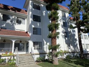 Los Angeles apartment for rent - the building in which the hotel is located