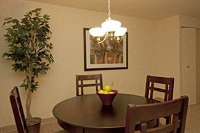 Randallstown apartment for rent - Pikeswood Park Model Apartment Dining Area