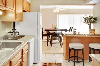 Ceiling fan in the dining area
