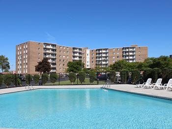 Outdoor swimming pool