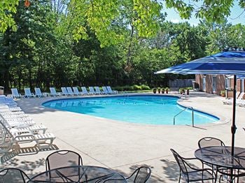 Outdoor swimming pool