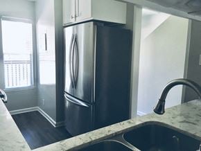 Thousand Oaks apartment for rent - Diwhwasher, Fridge In Kitchen at Wilbur Oaks Apartments, Thousand Oaks, California