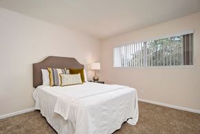 Thousand Oaks apartment for rent - Comfortable Bedroom With Large Window at Wilbur Oaks Apartments, Thousand Oaks, California